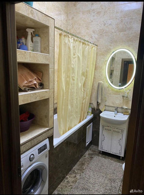 Продам трехкомнатную (3-комн.) квартиру, Гоголя ул, 118, Симферополь г