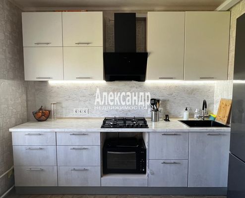 Продам двухкомнатную (2-комн.) квартиру, Советская ул, 7к2, Дубровка гп