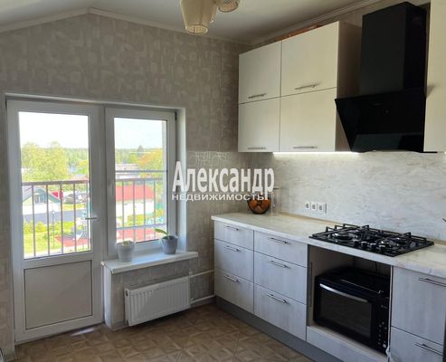 Продам двухкомнатную (2-комн.) квартиру, Советская ул, 7к2, Дубровка гп