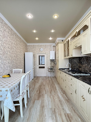 Продам двухкомнатную (2-комн.) квартиру, Московская ул, 1к1, Нальчик г