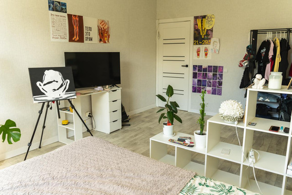 Продам однокомнатную (1-комн.) квартиру, Красных Военлетов ул, 9к1, Гатчина г