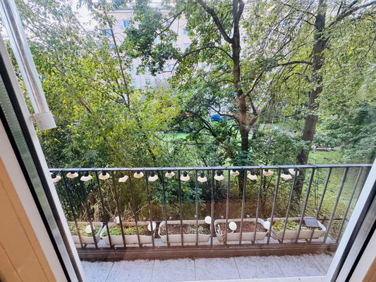 Продам двухкомнатную (2-комн.) квартиру, Октябрьская наб, 76к2, Санкт-Петербург г