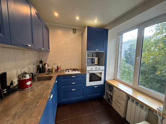 Продам двухкомнатную (2-комн.) квартиру, Октябрьская наб, 76к2, Санкт-Петербург г