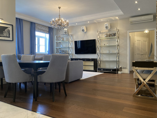 Продам трехкомнатную (3-комн.) квартиру, Переведеновский пер, 6А, Москва г