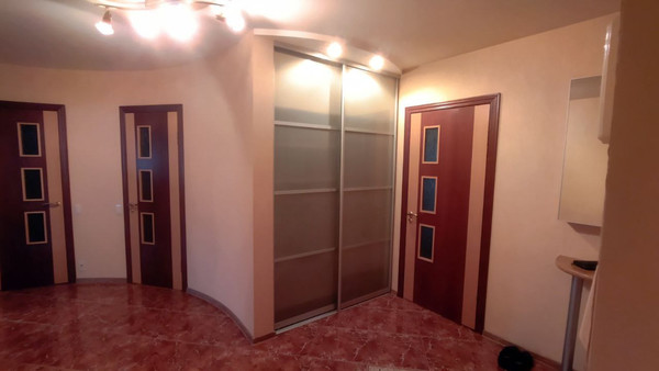 Продам трехкомнатную (3-комн.) квартиру, Смирнова ул, 83, Иваново г