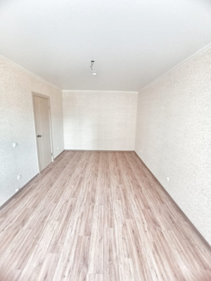 Продам однокомнатную (1-комн.) квартиру, им. Валерия Гассия ул, 17, Краснодар г