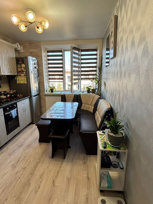 Продам однокомнатную (1-комн.) квартиру, Строителей ул, 1, Молодежное пгт