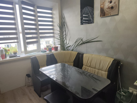 Продам однокомнатную (1-комн.) квартиру, Строителей ул, 1, Молодежное пгт