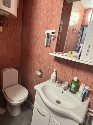 Продам однокомнатную (1-комн.) квартиру, Строителей ул, 1, Молодежное пгт