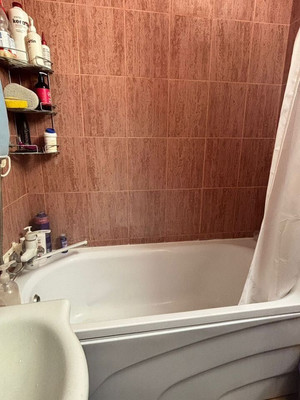 Продам однокомнатную (1-комн.) квартиру, Строителей ул, 1, Молодежное пгт