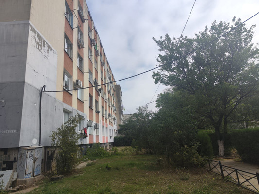 Продам однокомнатную (1-комн.) квартиру, Строителей ул, 1, Молодежное пгт