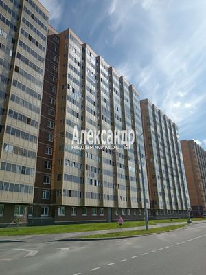 Продам однокомнатную (1-комн.) квартиру, Тихая ул, 17, Бугры п