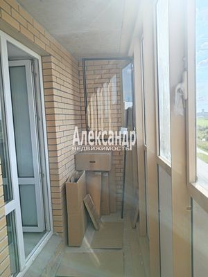 Продам однокомнатную (1-комн.) квартиру, Тихая ул, 17, Бугры п