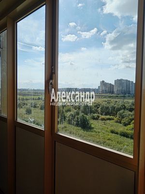 Продам однокомнатную (1-комн.) квартиру, Тихая ул, 17, Бугры п