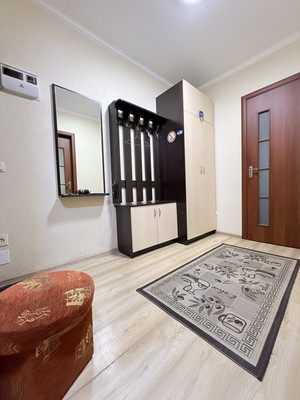 Продам трехкомнатную (3-комн.) квартиру, Киевская ул, 153, Симферополь г