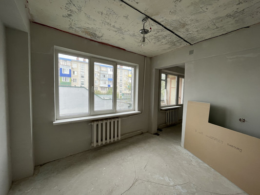 Продам многокомнатную квартиру, Интернациональная ул, 16, Белореченск г