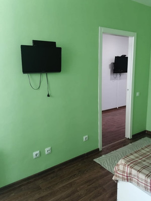 Продам двухкомнатную (2-комн.) квартиру, им. Адмирала Серебрякова ул, 3к2, Краснодар г