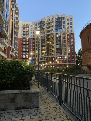 Продам трехкомнатную (3-комн.) квартиру, Заозёрная ул, 3к2, Санкт-Петербург г