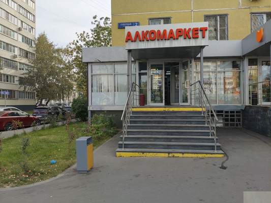 Сдам торговое помещение 66 м2, Северный б-р, 2, Москва г