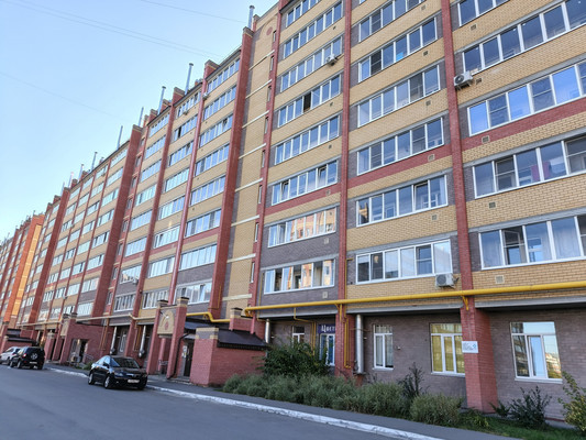 Продам трехкомнатную (3-комн.) квартиру, Чернякова ул, 3, Йошкар-Ола г