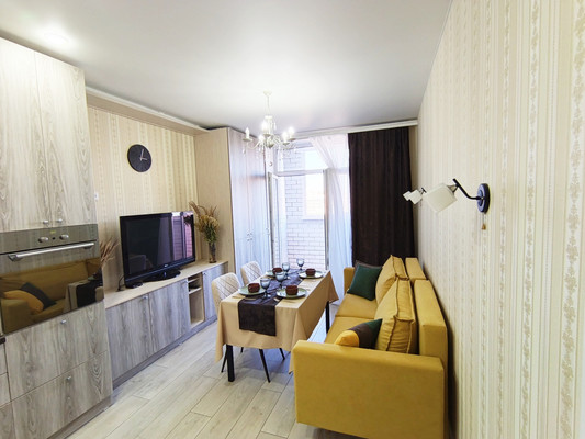 Продам трехкомнатную (3-комн.) квартиру, Чернякова ул, 3, Йошкар-Ола г