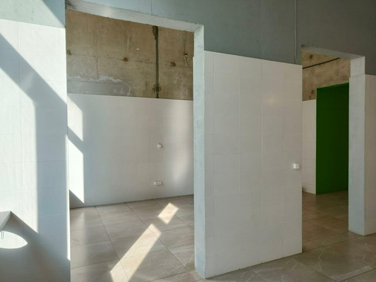 Сдам коммерческое помещение 65 м2, 100 кв-л, Москва г