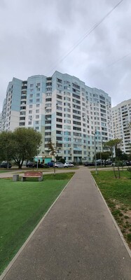 Продам трехкомнатную (3-комн.) квартиру, Маршала Савицкого ул, 20к1, Москва г
