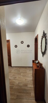 Продам трехкомнатную (3-комн.) квартиру, Маршала Савицкого ул, 20к1, Москва г