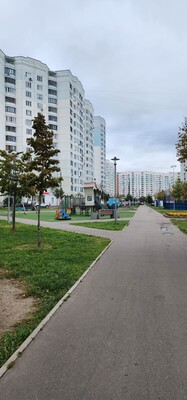 Продам трехкомнатную (3-комн.) квартиру, Маршала Савицкого ул, 20к1, Москва г