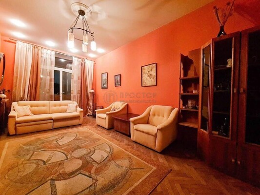 Продам трехкомнатную (3-комн.) квартиру, Ленинский пр-кт, 70/11, Москва г