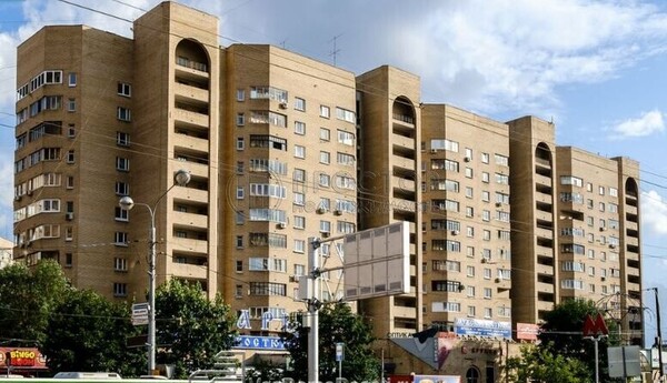 Продам многокомнатную квартиру, 3-й Крутицкий пер, 13, Москва г