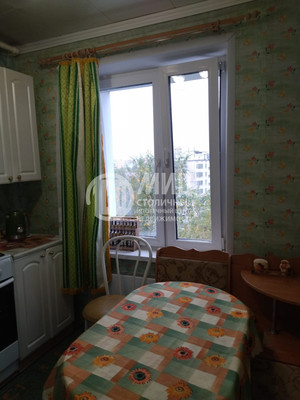 Продам трехкомнатную (3-комн.) квартиру, Молостовых ул, 14к1, Москва г