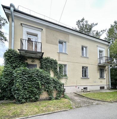Продам трехкомнатную (3-комн.) квартиру, Дибуновская ул, 15, Санкт-Петербург г