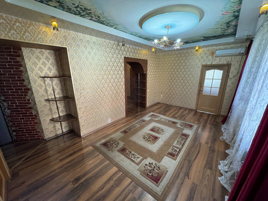 Продам многокомнатную квартиру, Аллея Труда ул, 38, Комсомольск-на-Амуре г