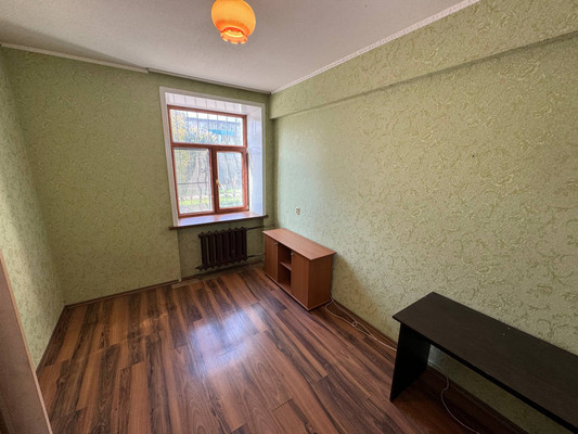 Продам многокомнатную квартиру, Аллея Труда ул, 38, Комсомольск-на-Амуре г