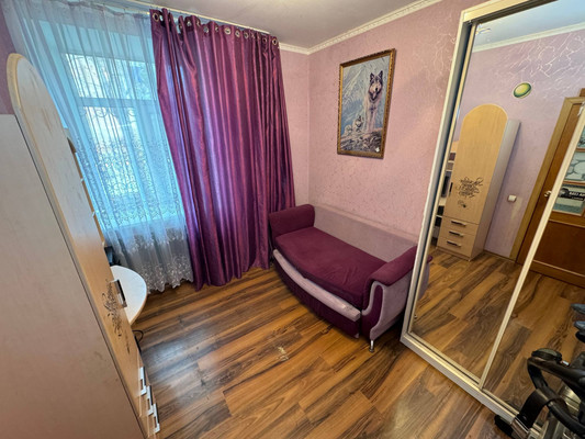 Продам многокомнатную квартиру, Аллея Труда ул, 38, Комсомольск-на-Амуре г