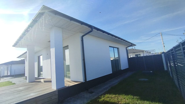 Продам дом, Янтарная (Радужный мкр.) ул, 15, Октябрьский г, 0 км от города