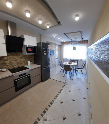 Продам трехкомнатную (3-комн.) квартиру, Терешковой ул, 17, Иркутск г