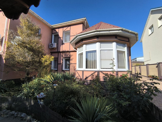 Продам коттедж, Надинского ул, 6, Симферополь г, 0 км от города