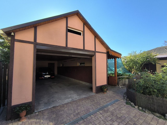 Продам коттедж, Надинского ул, 6, Симферополь г, 0 км от города