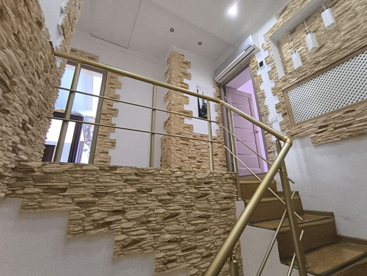 Продам коттедж, Надинского ул, 6, Симферополь г, 0 км от города