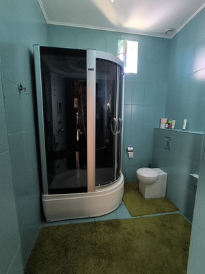 Продам коттедж, Надинского ул, 6, Симферополь г, 0 км от города