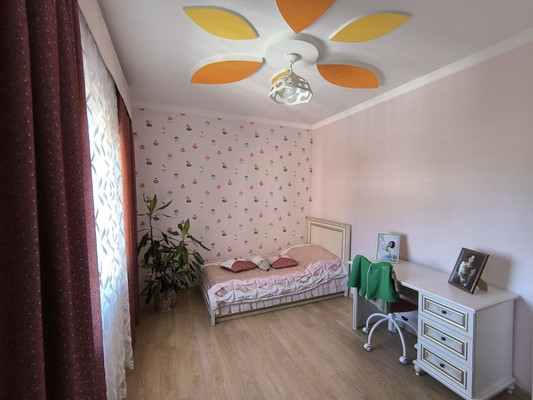 Продам коттедж, Надинского ул, 6, Симферополь г, 0 км от города