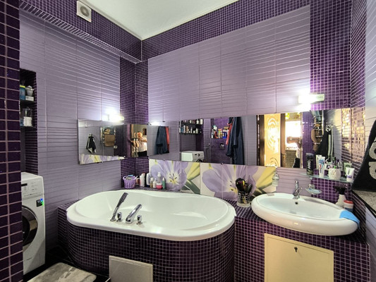 Продам коттедж, Надинского ул, 6, Симферополь г, 0 км от города