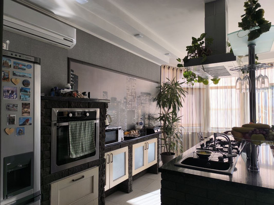 Продам коттедж, Надинского ул, 6, Симферополь г, 0 км от города