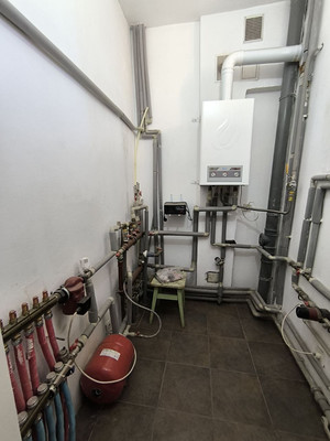 Продам коттедж, Надинского ул, 6, Симферополь г, 0 км от города