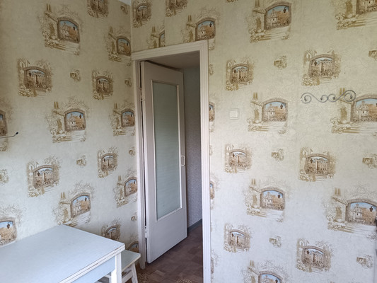 Продам двухкомнатную (2-комн.) квартиру, Кечкеметская ул, 97, Симферополь г