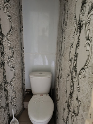 Продам двухкомнатную (2-комн.) квартиру, Кечкеметская ул, 97, Симферополь г