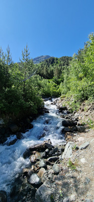 Продам двухкомнатную (2-комн.) квартиру, Согаева ул, 17, Эльбрус с