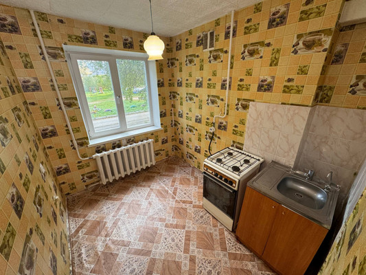 Продам двухкомнатную (2-комн.) квартиру, Победы пр-кт, 41к3, Комсомольск-на-Амуре г